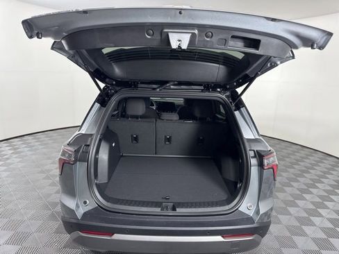 New 2026 Chevrolet Equinox LT w/ Safety and Technology Package FWD image 13