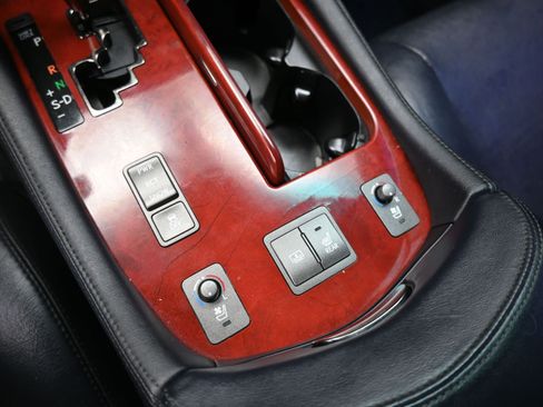 Used 2008 Lexus LS 460 RWD image 16