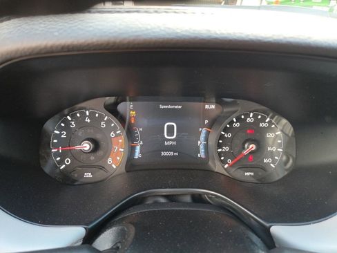 Used 2025 Jeep Compass Limited image 2