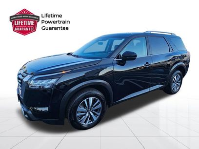 Used 2025 Nissan Pathfinder SL