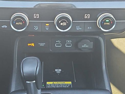 Certified 2023 Honda Civic Touring image 17