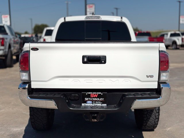 Used 2022 Toyota Tacoma TRD Off-Road AWD/4WD image 6