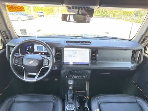 Used 2024 Ford Bronco Badlands image 12