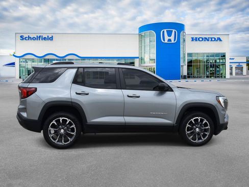 Used 2026 GMC Terrain Elevation w/ Elevation Premium Package AWD/4WD image 2