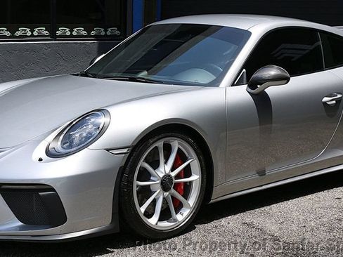 Used 2018 Porsche 911 GT3 w/ Sport Chrono Package RWD image 4