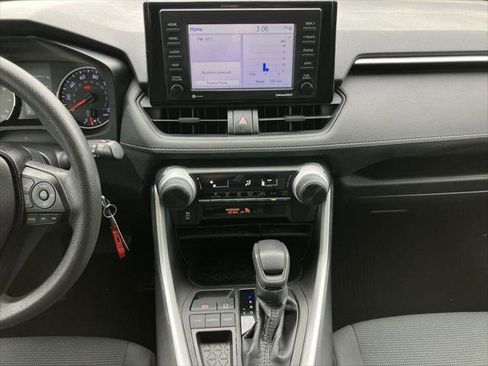 Certified 2021 Toyota RAV4 LE image 16