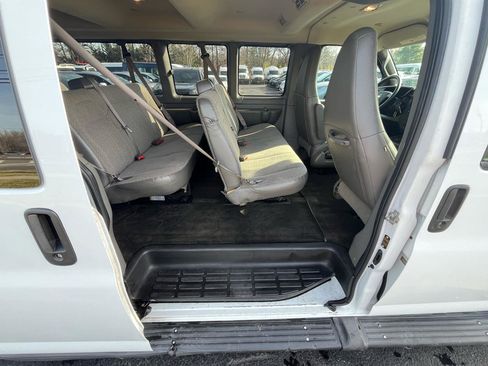 Used 2019 Chevrolet Express 3500 LT w/ LT Preferred Equipment Group image 34