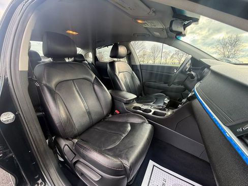 Used 2016 Kia Optima SX image 10
