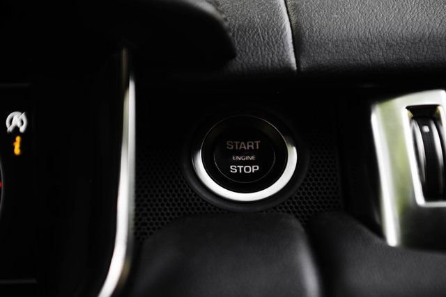 Used 2018 Land Rover Range Rover Sport HSE AWD/4WD image 28