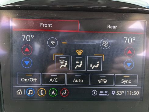 Used 2020 Chevrolet Traverse LT w/ LT Premium Package image 31