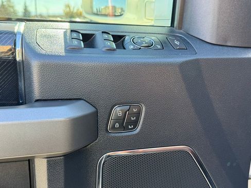 Used 2022 Ford F250 Platinum w/ FX4 Off-Road Package image 19