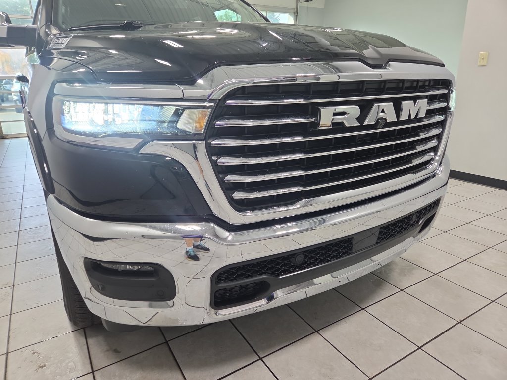 Used 2026 RAM 1500 Laramie AWD/4WD image 19