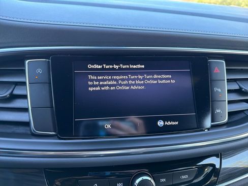 Used 2024 Buick Enclave Essence FWD image 17