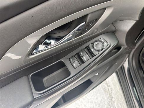 Used 2023 Chevrolet Traverse LT w/ LPO, Floor Liner Package image 39