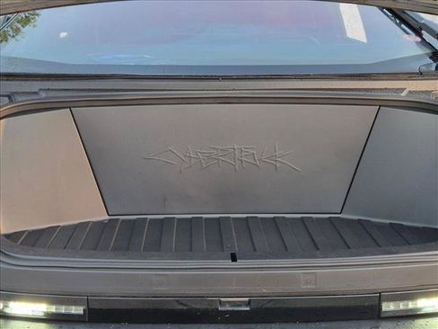 Used 2025 Tesla Cybertruck AWD Crew Cab image 24
