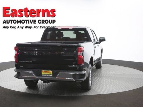 Used 2025 Chevrolet Silverado 1500 LT AWD/4WD image 40