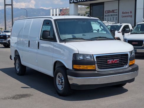 New 2025 GMC Savana 2500 Work Van w/ Safety Package image 8