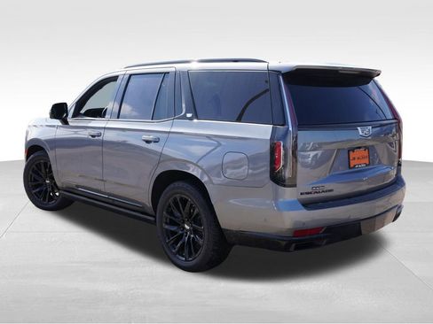 Used 2022 Cadillac Escalade Sport w/ Touring Package image 9