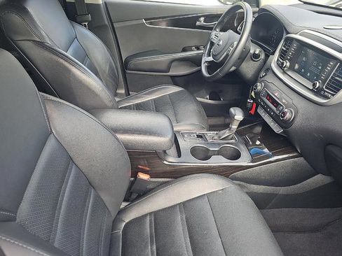 Used 2020 Kia Sorento EX FWD image 9