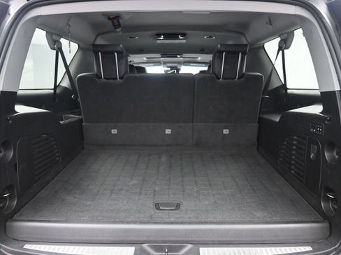Used 2018 Chevrolet Suburban LT AWD/4WD image 27