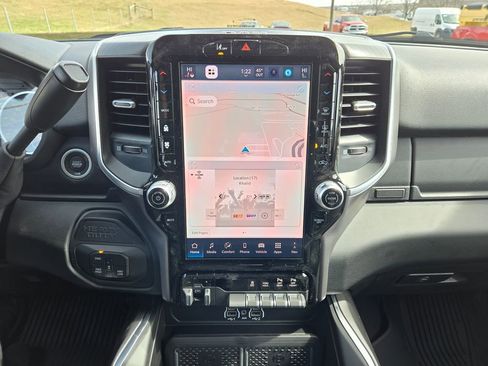 New 2026 RAM 2500 Big Horn AWD/4WD image 19