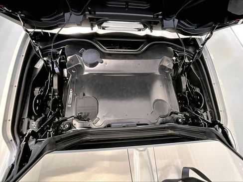 Used 2024 Chevrolet Corvette Z06 RWD image 30