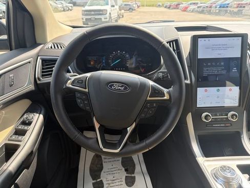 Used 2024 Ford Edge SEL w/ Convenience Package AWD/4WD image 14