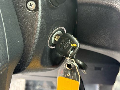 Used 2020 Toyota Sienna SE image 25