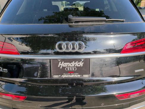 Used 2023 Audi Q5 2.0T Premium w/ Convenience Package image 37