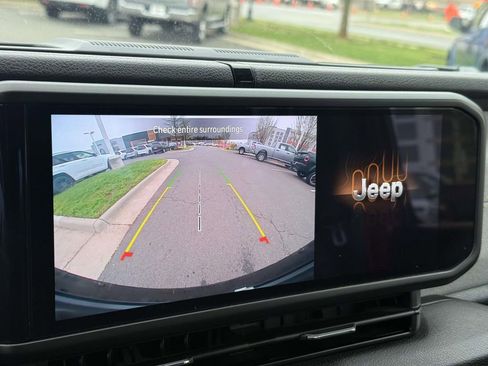 Certified 2025 Jeep Wrangler Unlimited Sport AWD/4WD image 29