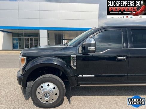 Used 2022 Ford F450 Platinum w/ FX4 Off-Road Package image 3