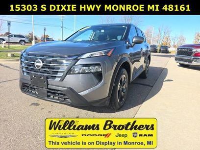 Used 2024 Nissan Rogue SV