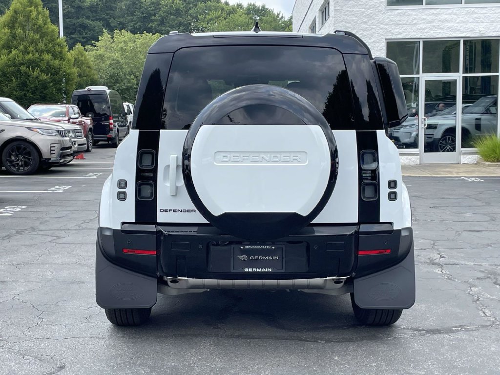 New 2026 Land Rover Defender 110 S AWD/4WD image 5