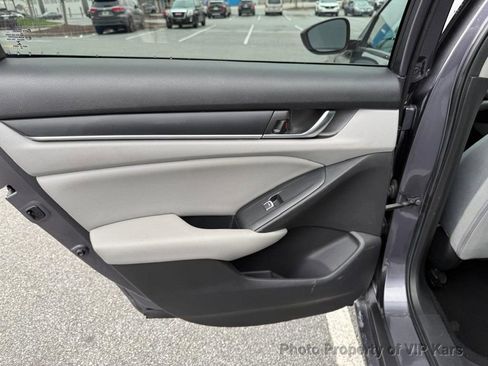 Used 2020 Honda Accord LX image 14