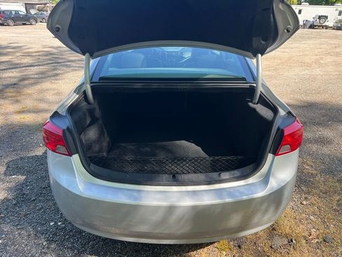 Used 2018 Chevrolet Impala LT w/ LT Convenience Package FWD image 18