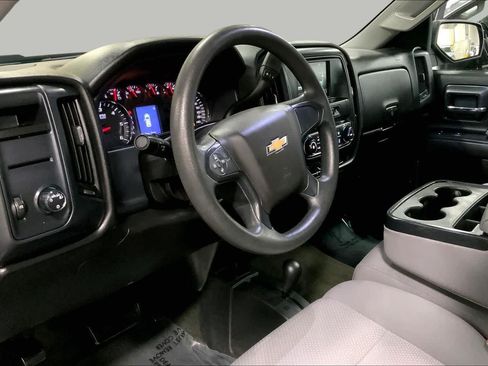 Used 2017 Chevrolet Silverado 1500 Custom w/ Custom Convenience Package AWD/4WD image 18