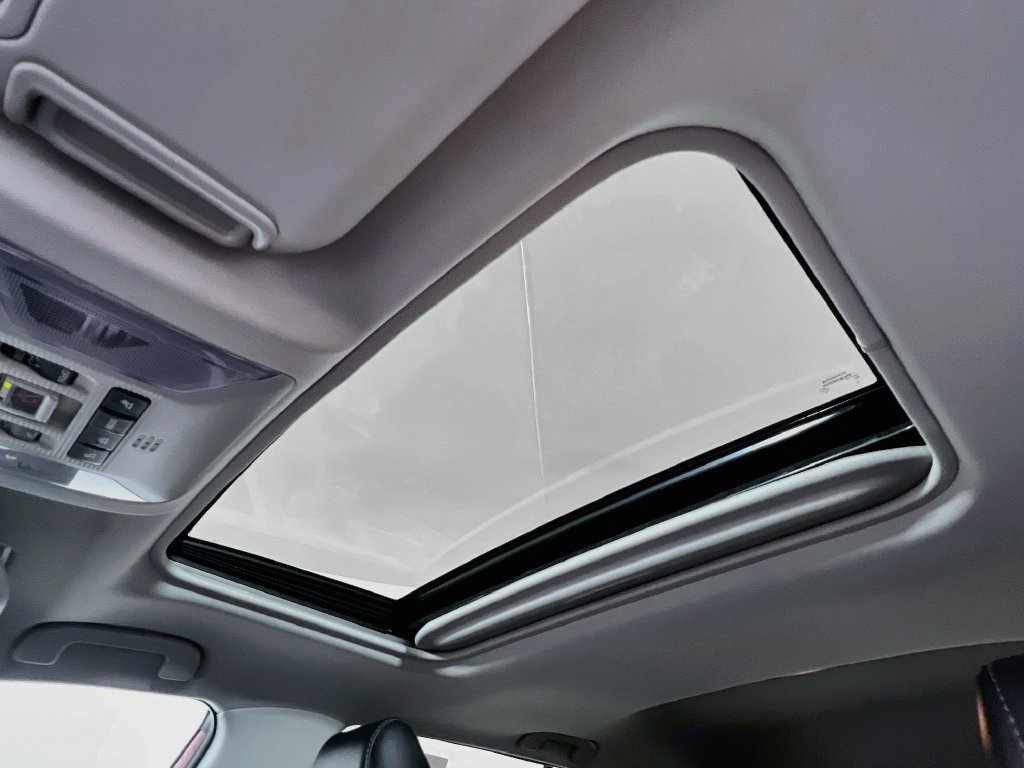 Certified 2021 Toyota RAV4 XLE Premium AWD/4WD image 19