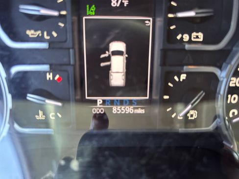Used 2019 Toyota Tundra Platinum AWD/4WD image 32