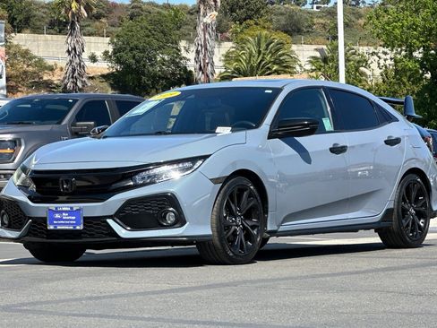 Used 2019 Honda Civic Sport Touring image 7