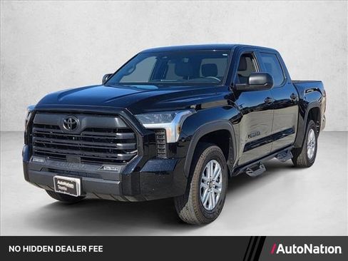 Used 2025 Toyota Tundra SR5 AWD/4WD image 1