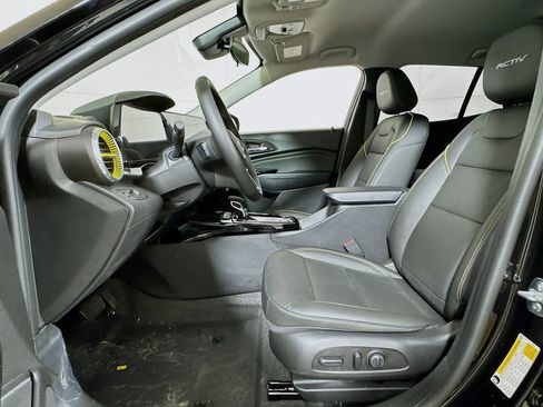 New 2026 Chevrolet Trax ACTIV w/ Driver Confidence Package FWD image 11