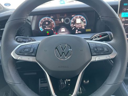 New 2026 Volkswagen Tiguan SE R-Line image 38