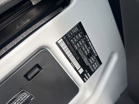 Used 2025 Mercedes-Benz Sprinter 2500 image 30