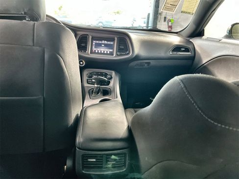Used 2023 Dodge Challenger SXT image 21