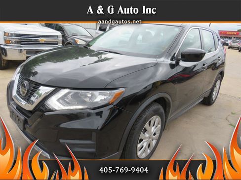 Used 2018 Nissan Rogue S FWD image 1