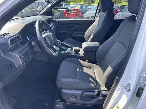 Used 2024 Toyota Tacoma SR5 AWD/4WD image 22