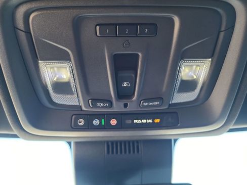 Certified 2026 Chevrolet Silverado 1500 RST AWD/4WD image 37