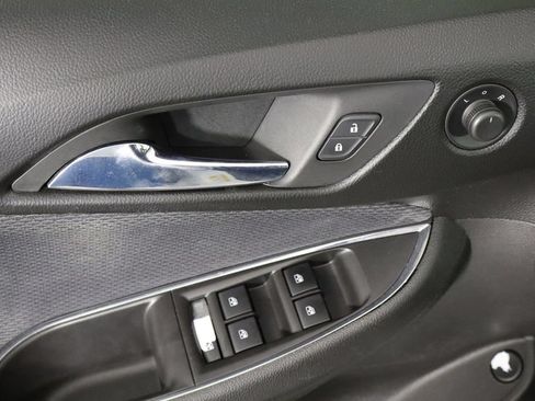 Used 2017 Chevrolet Cruze LS FWD image 18