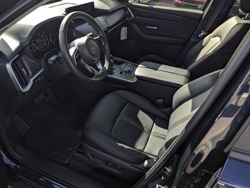 Certified 2025 MAZDA CX-90 3.3 Turbo w/ Select Package image 9