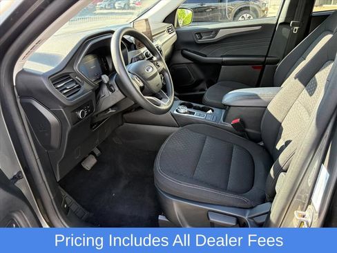 Used 2025 Ford Escape Active AWD/4WD image 16